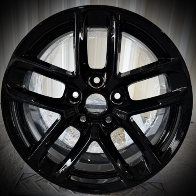 Gloss black multi-spoke wheel